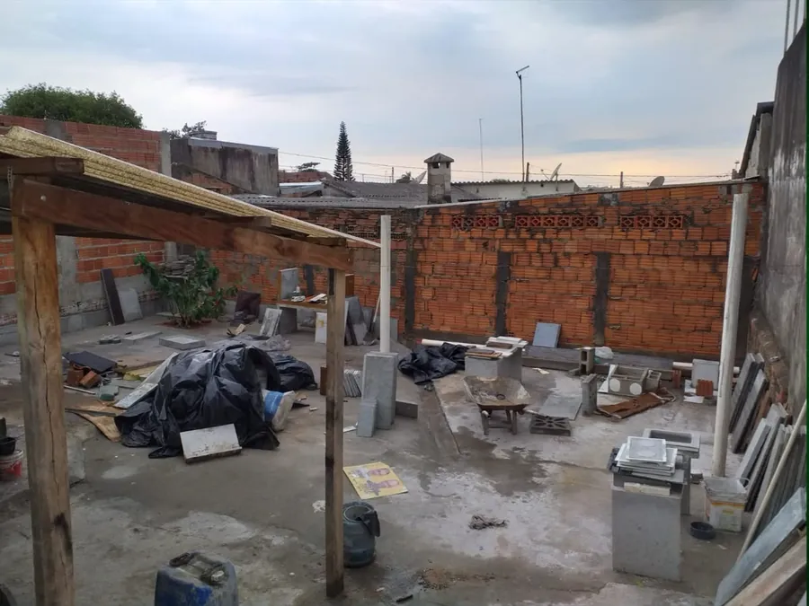 The improvised structure where Rafael started